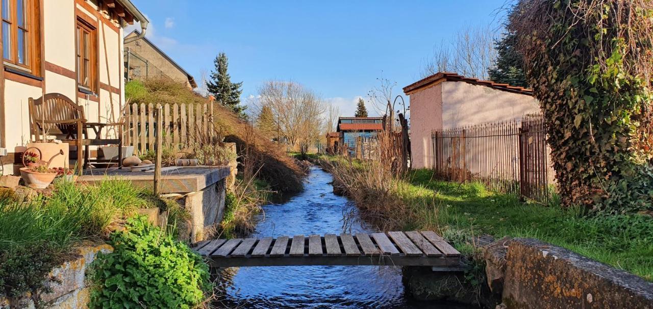Gasthaus & Hotel Drei Lilien Werbach Bagian luar foto
