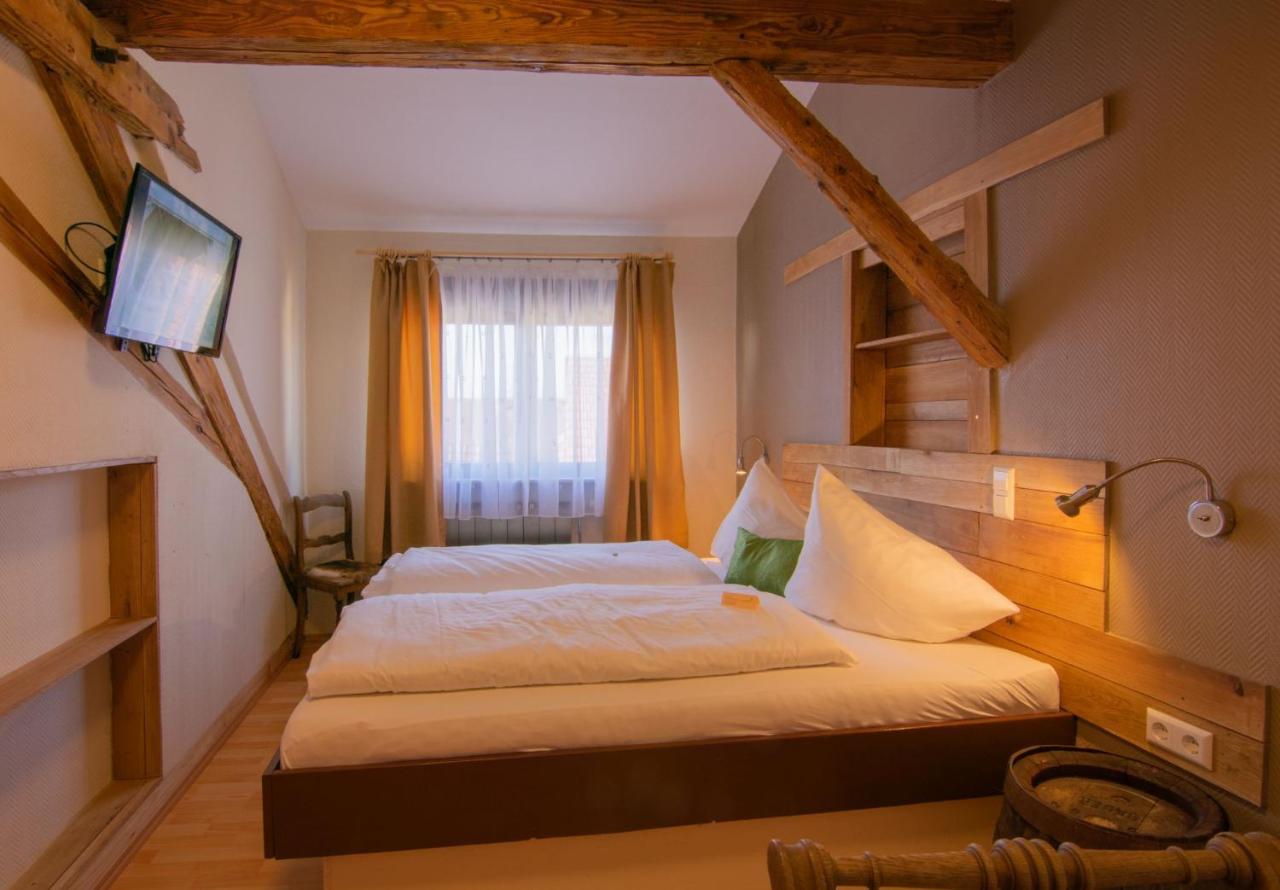 Gasthaus & Hotel Drei Lilien Werbach Bagian luar foto